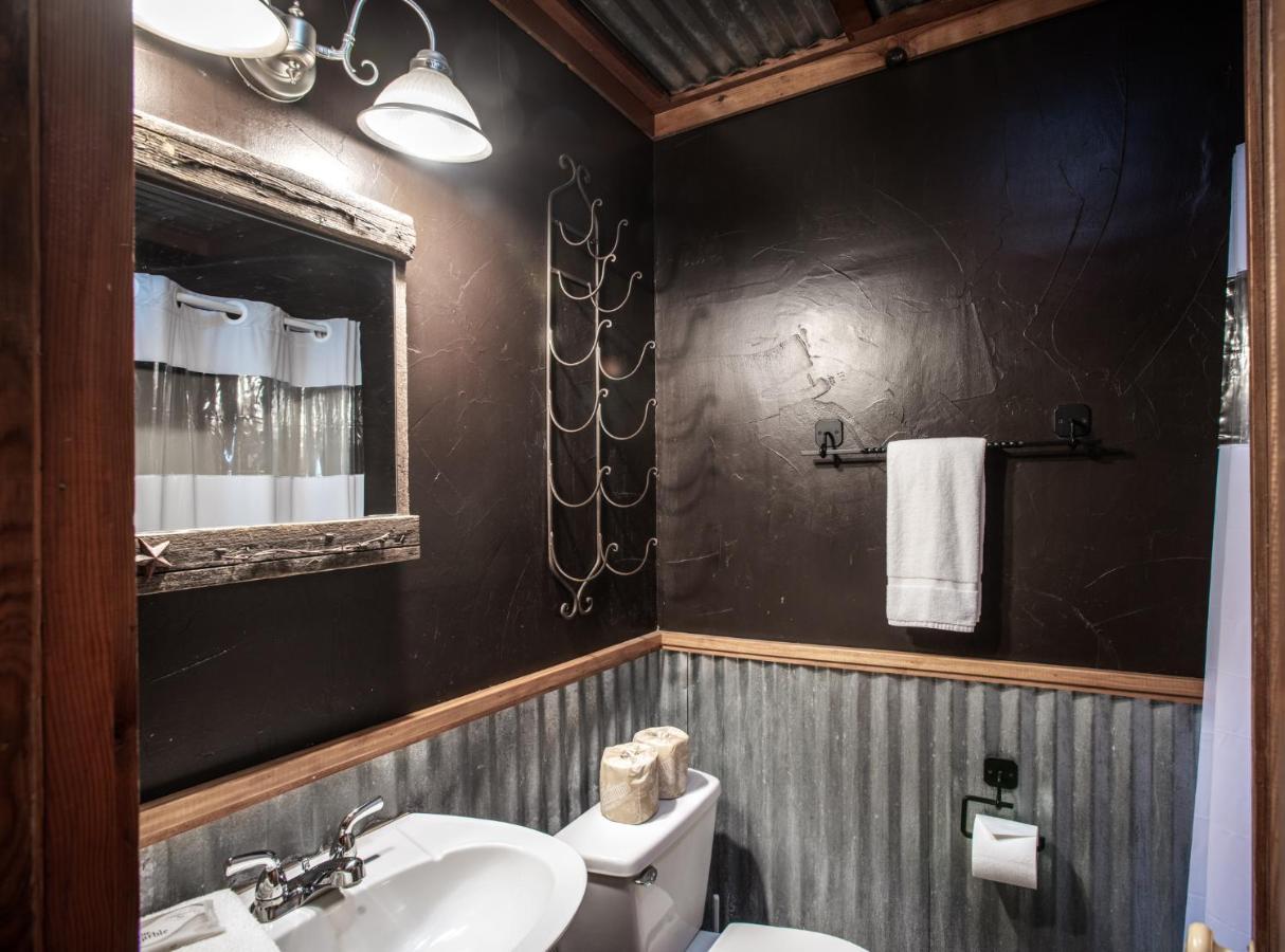 Apache Village 7, Queen Bed, Midtown, Sleeps 2 Руидозо Экстерьер фото
