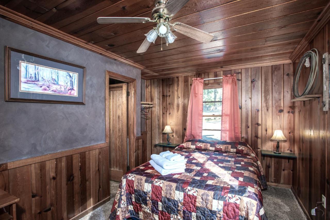 Apache Village 7, Queen Bed, Midtown, Sleeps 2 Руидозо Экстерьер фото